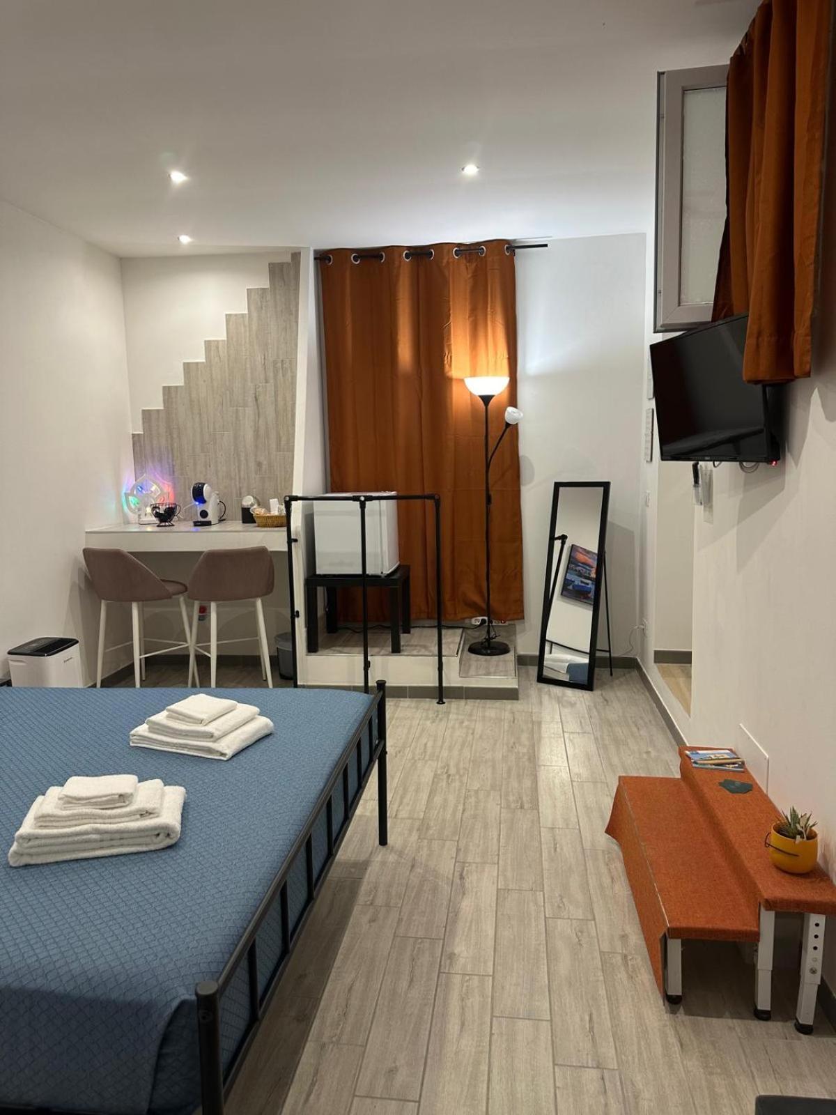Bari Valona Rooms Eksteriør bilde