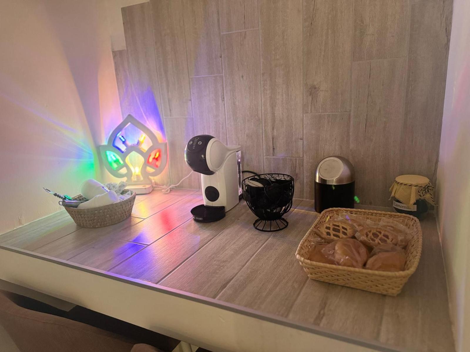 Bari Valona Rooms Eksteriør bilde